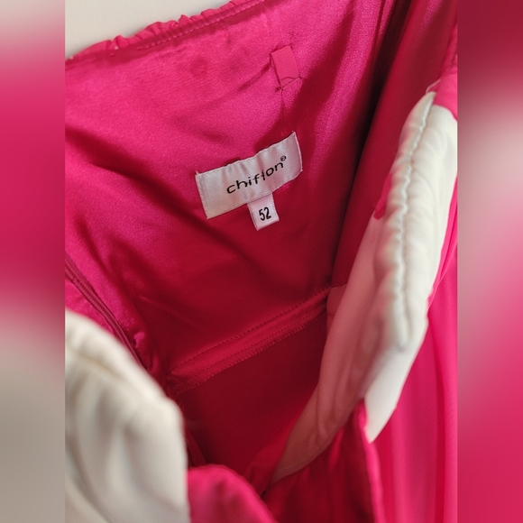 Plus Size Chiffon Gown - Hot Pink and White US 20 / EU 52 - Picture 7 of 17